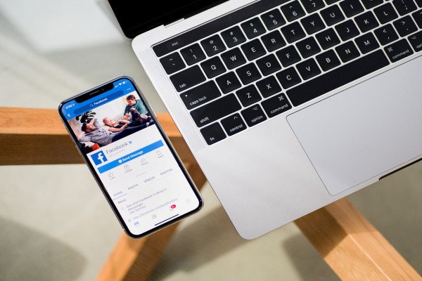 Facebook Dan Amazon Bersaing Menjadi Pembelanja Terbesar