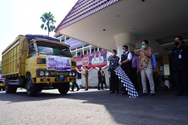 Herman Deru Melepas Bantuan untuk KPM dan BST