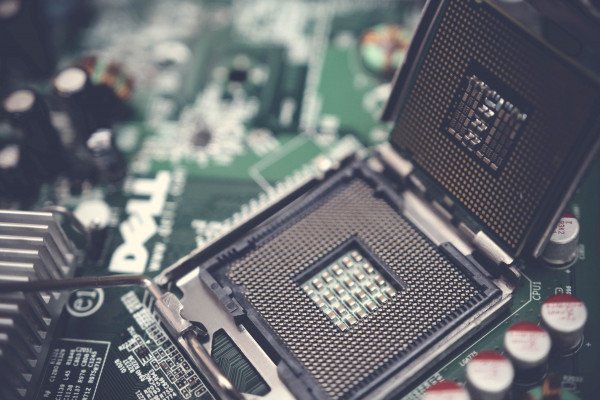 Intel Menghabiskan $ 20 Miliar