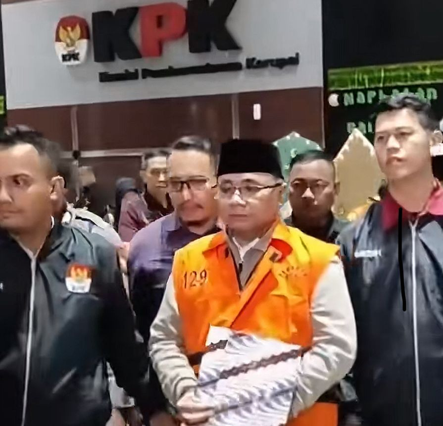 KPK Tahan Mantan Menag, Aset Rp100 Miliar Disita dalam Kasus Kuota Haji