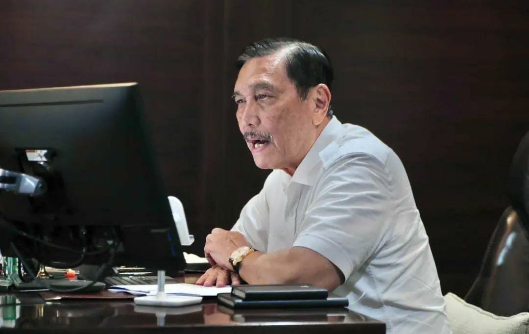 Menko Luhut Kesal Sampai Bilang "Brengsek" Kepada Singapura