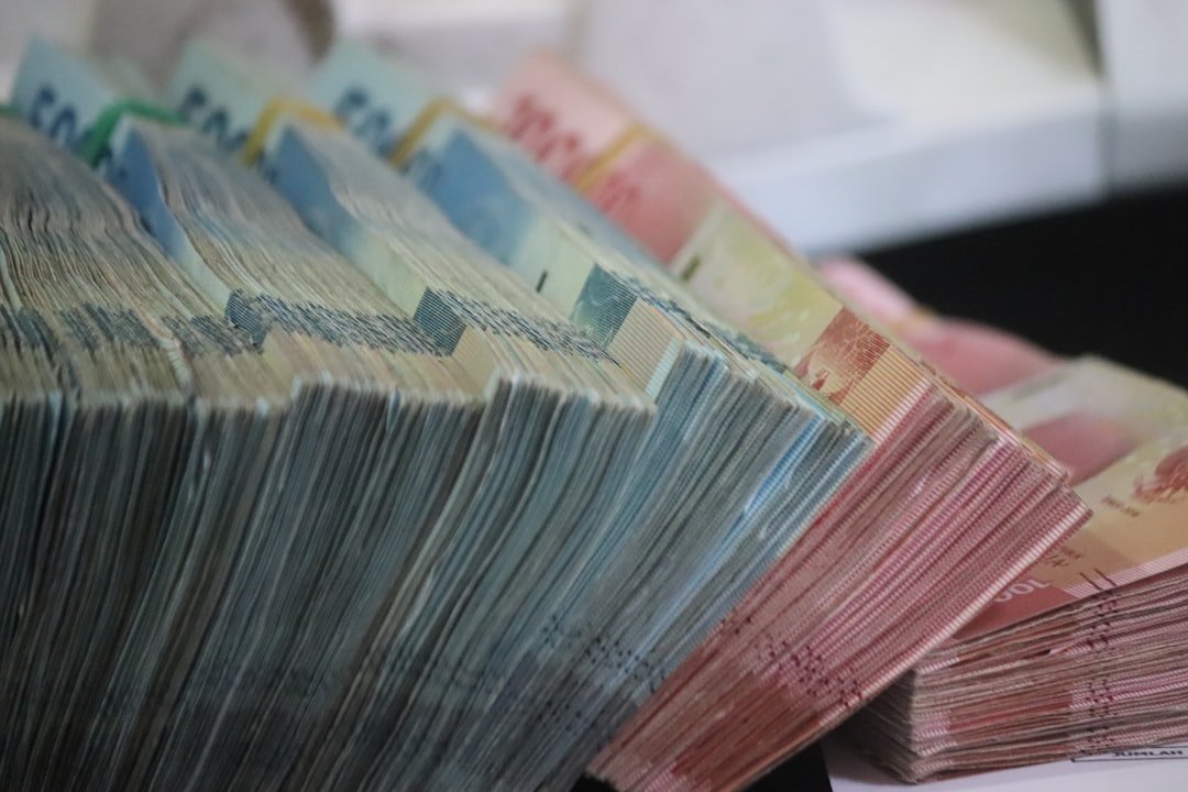 PINTAR BI Susah Diakses? Begini Cara Bagi-bagi THR Tanpa Uang Tunai!