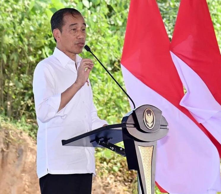 Presiden Jokowi Tanda Tangani UU Desa, Resmi Berlakukan Uang Pensiun bagi Kepala Desa