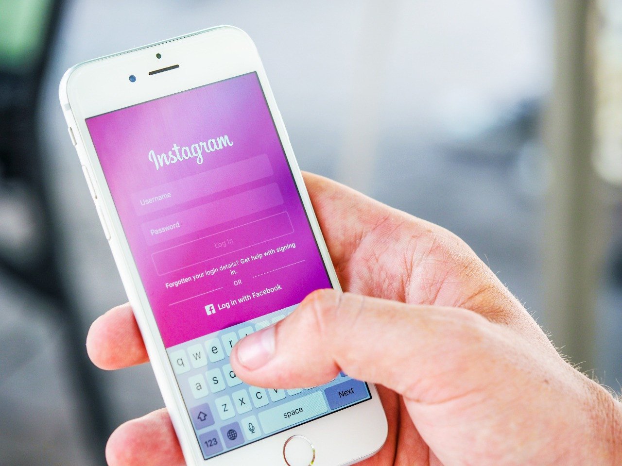 Ribuan Akun Instagram Terkena Suspend, apa penyebabnya?