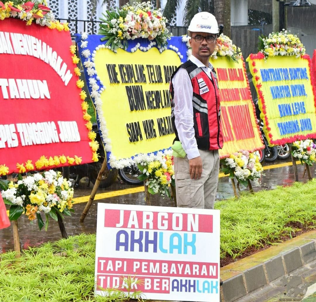 Ronald Sinaga Kritik Keras Menteri BUMN dan Waskita