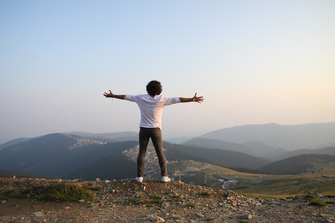 Self-Efficacy: Modal Penting Anak Muda untuk Sukses