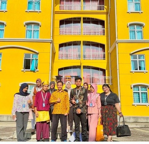 Semarak Penampilan Memukau Mahasiswa Universitas Bina Darma Di Wisuda Universiti Selangor Malaysia