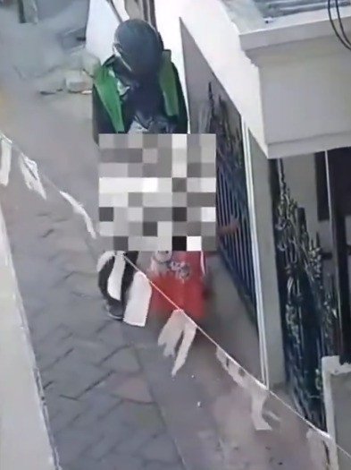 Seorang Ojek Online Paksa Bocah 4 Tahun Pegang Alat Kemaluannya