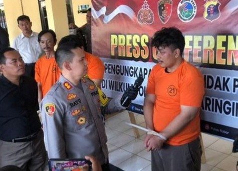 Seorang Pemuda Tega Membunuh Ibu Kandungnya Pukul Dengan Setrika Hingga Gorok Leher