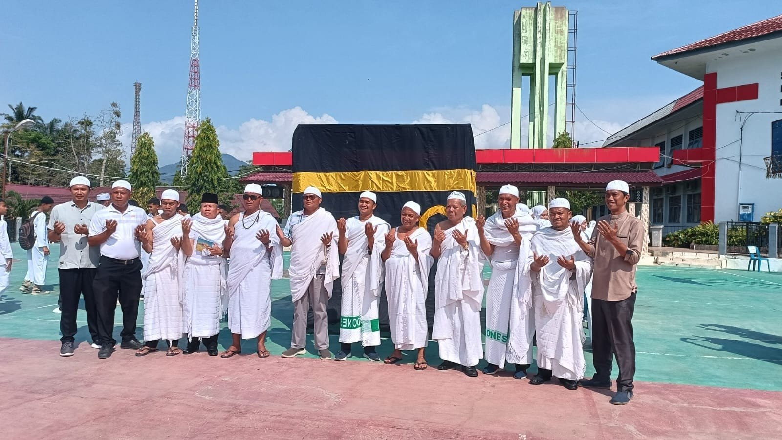 SMK Negeri 1 Padangsidimpuan Gelar Pelatihan Manasik Haji Berjalan Sukses
