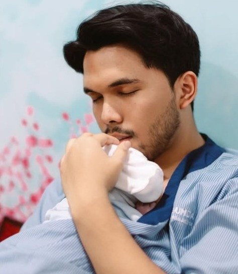 Thariq Halilintar dan Aaliyah Massaid Sambut Kelahiran Anak Pertama