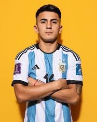 Thiago Almada Gemilang! Gol Spektakuler Bawa Argentina Kalahkan Uruguay 1-0