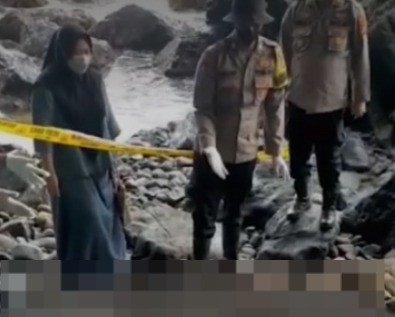 Tragis! Jasad Pria Tanpa Kepala Ditemukan di Pantai