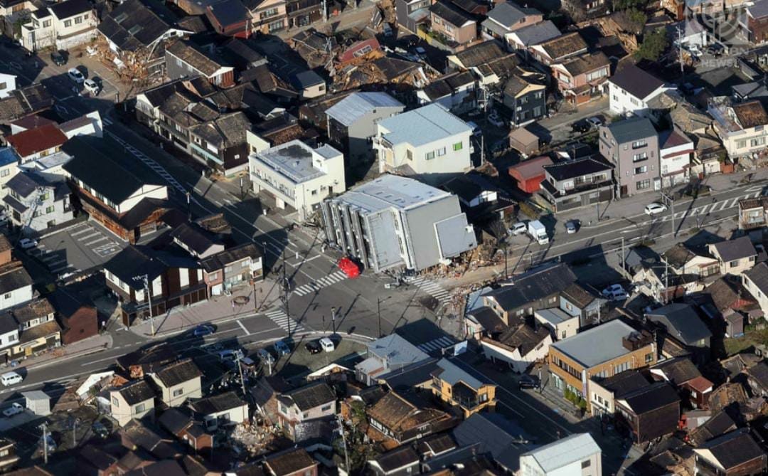 Update Gempa 7.6 magnitudo yang mengguncang Jepang