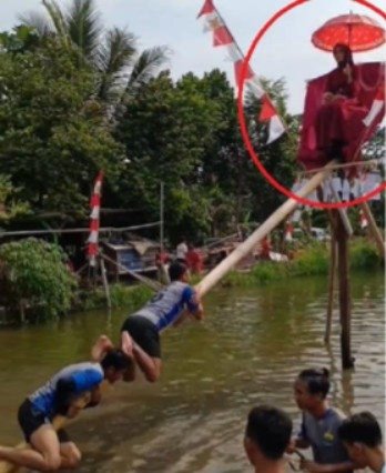 Viral! Lomba Panjat Pinang di Cianjur Hadirkan Hadiah Tak Biasa: Janda Cantik Menanti di Puncak