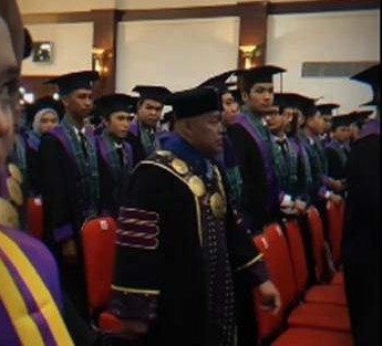 Viral Proses Wisuda SMK Ala Perguruan Tinggi