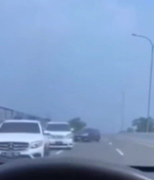 Viral Sejumlah Mobil Mewah Nekat Putar Balik Dan Lawan Arah Di Jalan Tol Depok Antasari