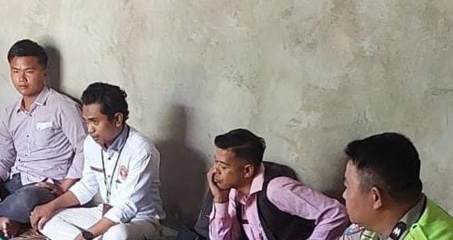 Warga Amankan Tiga Pria Diduga Tenaga Kesehatan Gadungan